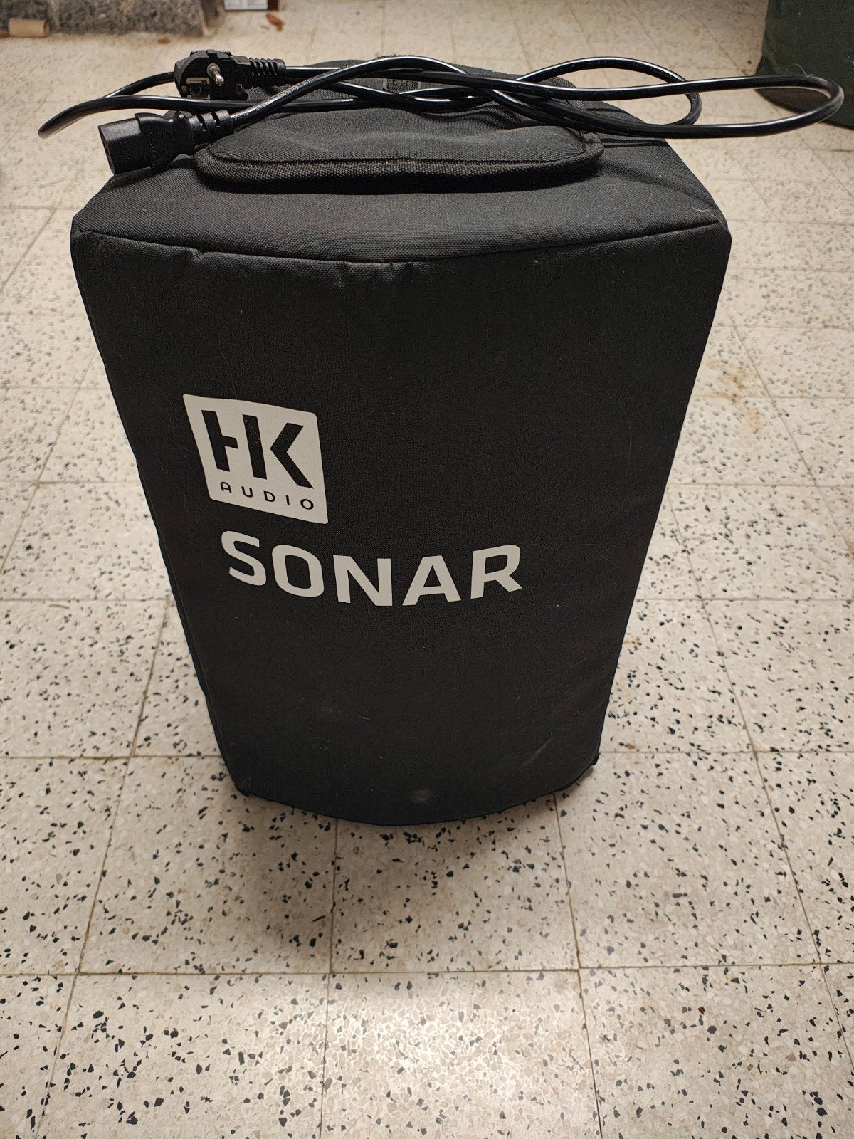 HK audio Sonar 110xi luidspreker 10 inch, Bluetooth, Ophalen, Zo goed als nieuw