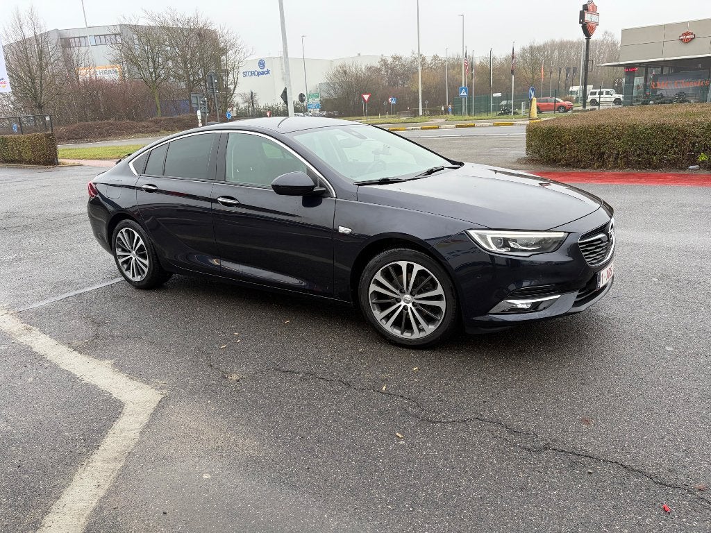 Opel İnsignia, Auto's, 4 deurs, 4 cilinders, Zwart, Leder