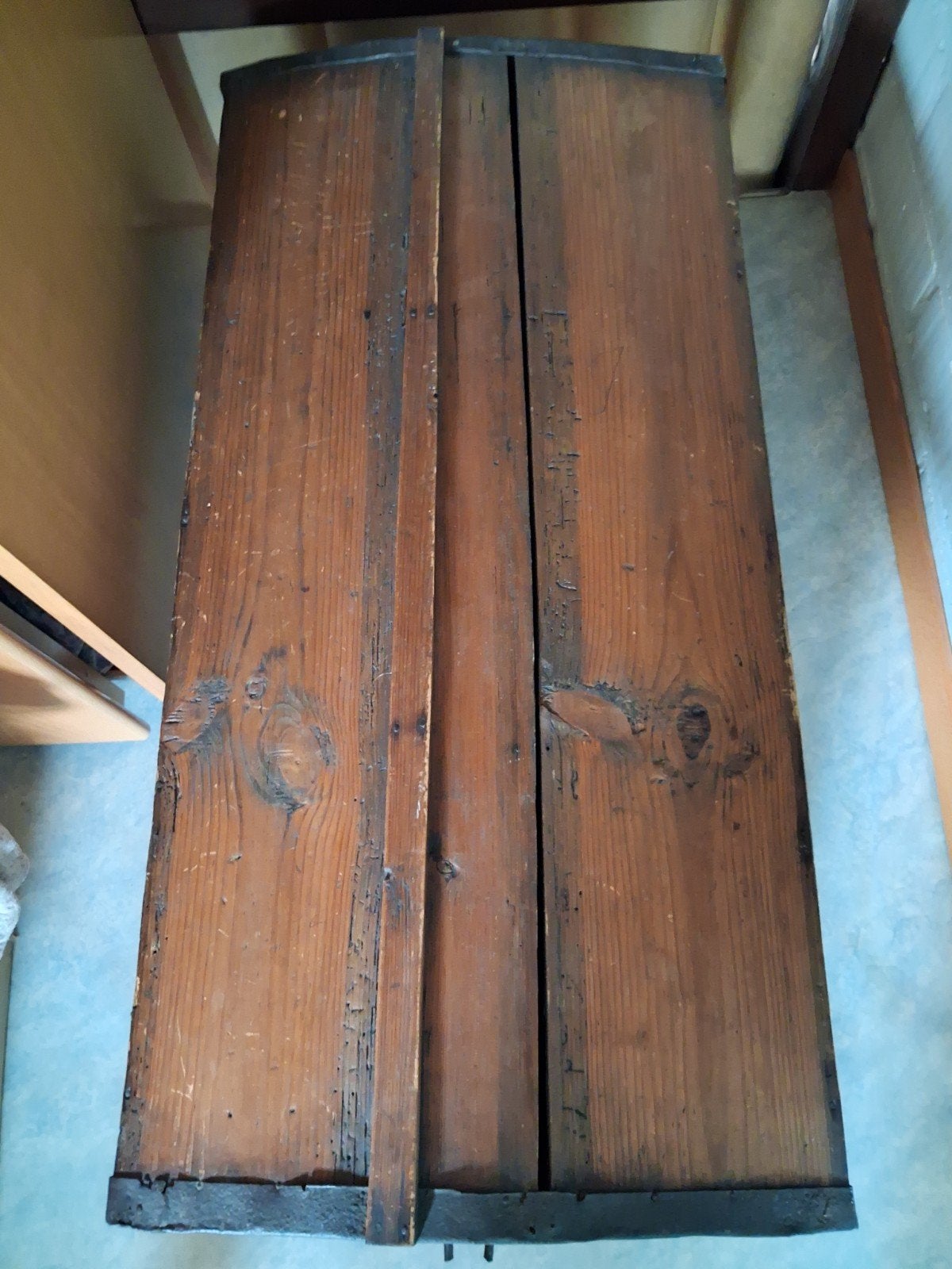 coffre ancien avec cadenas en bois, Antiquités & Art, Enlèvement