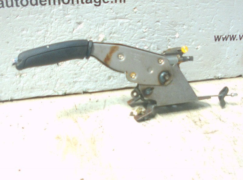 LEVIER DE FREIN A MAIN Peugeot 407 (6C / J), Kontakt-peugeot@peugeot.com, Utilisé, Peugeot Deutschland GmbH, Bahnhofsplatz
65423  Rüsselsheim, DE