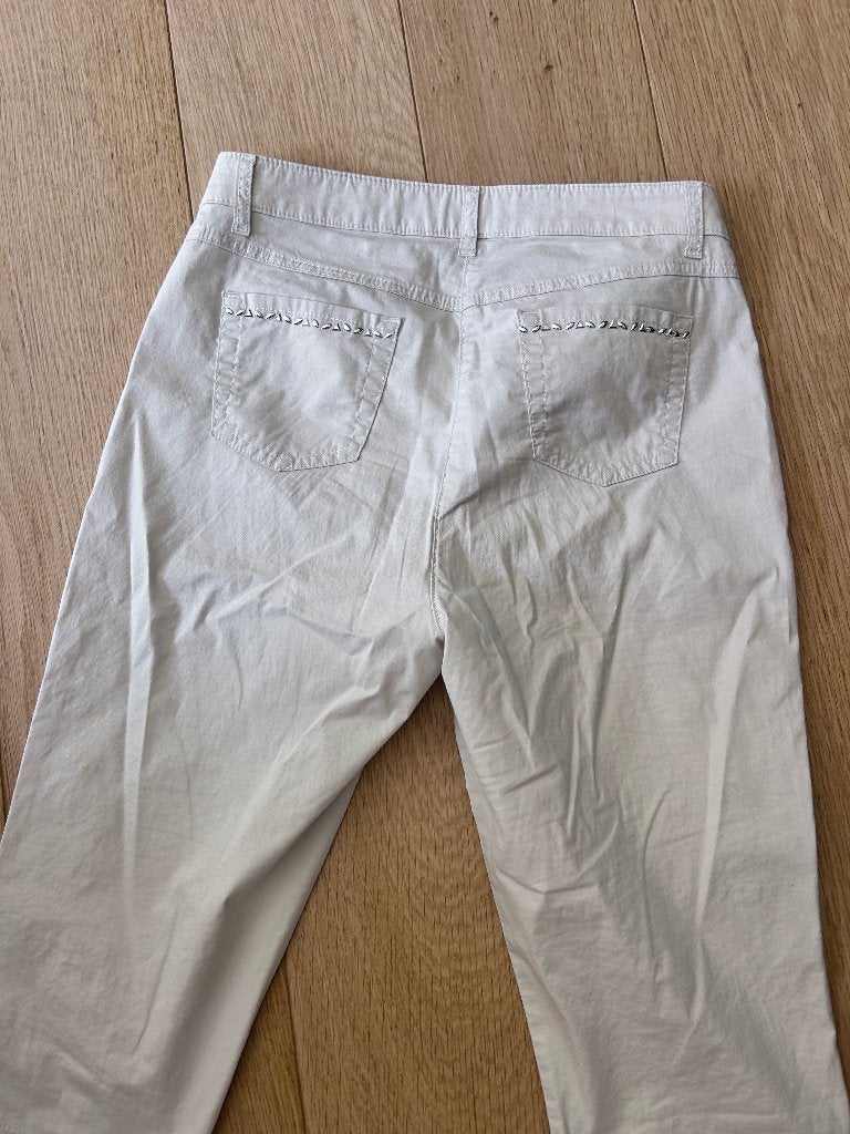 Witte Capri broek Gerry Weber maat 40, Kleding | Dames, Maat 38/40 (M), Wit, Ophalen of Verzenden, Driekwart