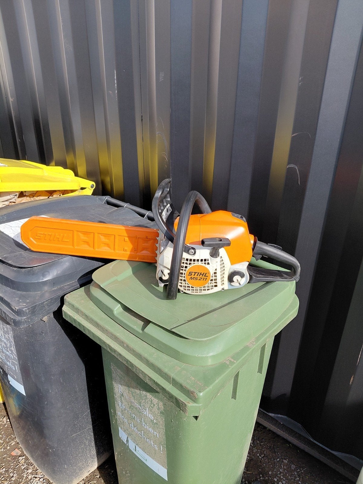 stihl MS211, Enlèvement, Utilisé