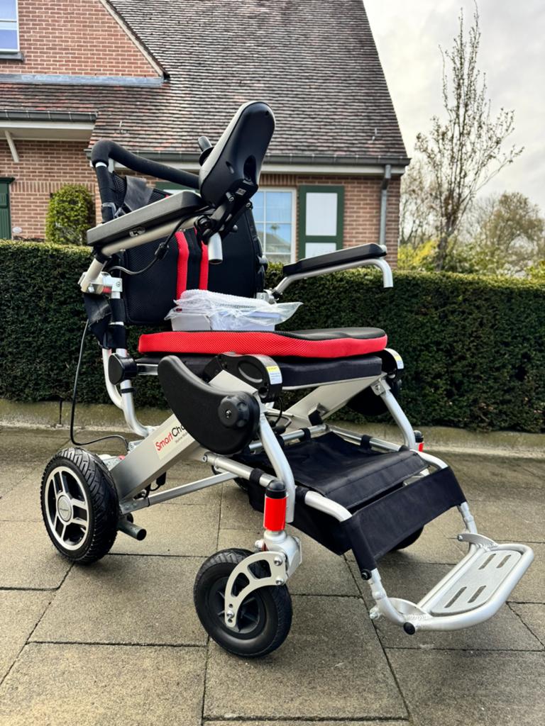 Smart Chair XL is een unieke vouwbare elektrische rolstoel, Diversen, Ophalen of Verzenden, Inklapbaar, Zo goed als nieuw, Elektrische rolstoel