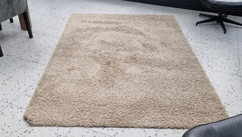 Tapijt beige langharig 2.35 x 1.60, Ophalen, Beige