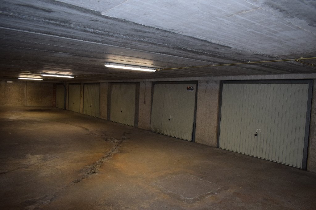 Garage te huur De Panne, Immo, Garages en Parkeerplaatsen, Provincie West-Vlaanderen