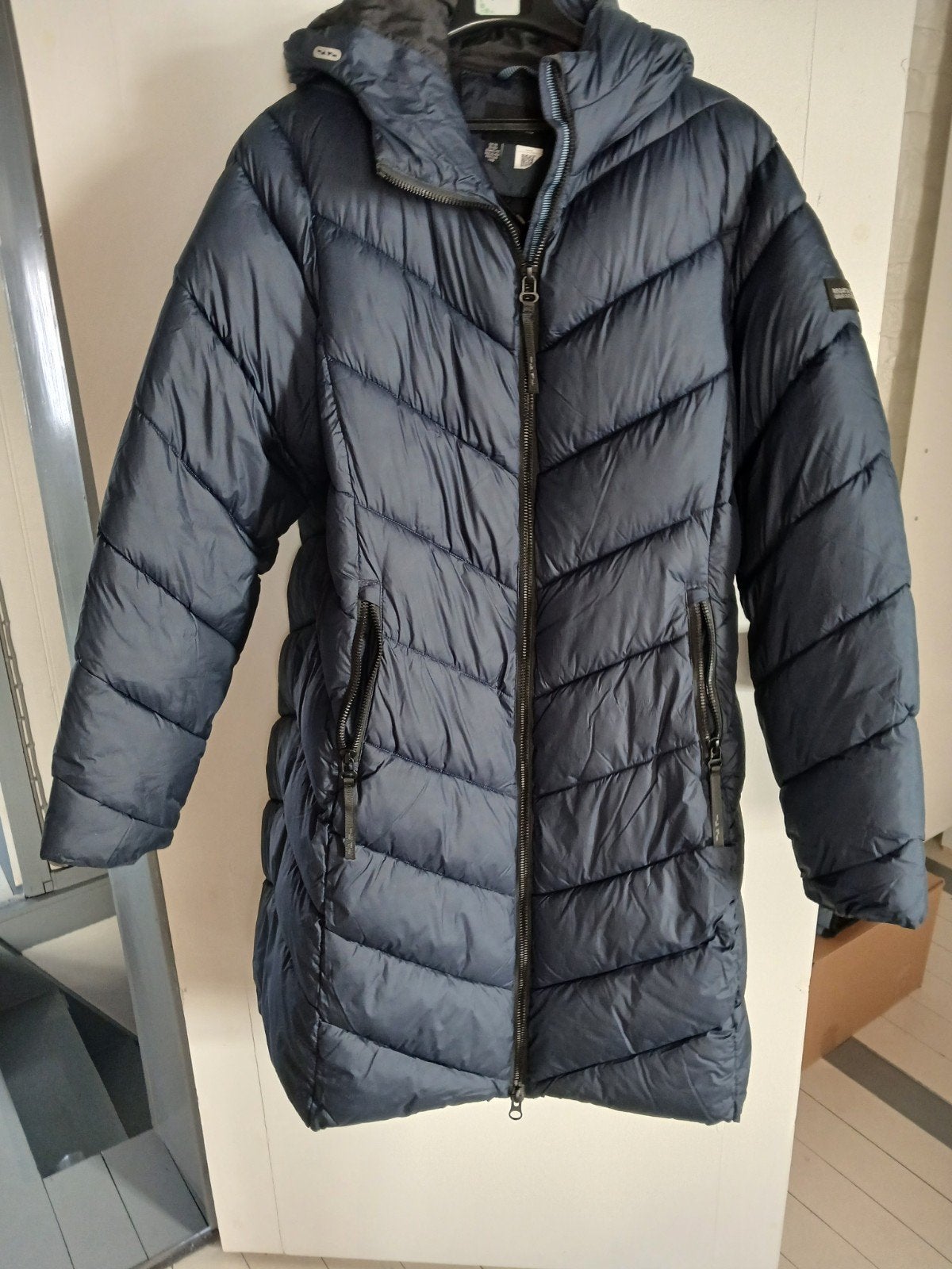 doudoune longue a vendre, Taille 42/44 (L), Comme neuf, Enlèvement, Regatta Decathlon