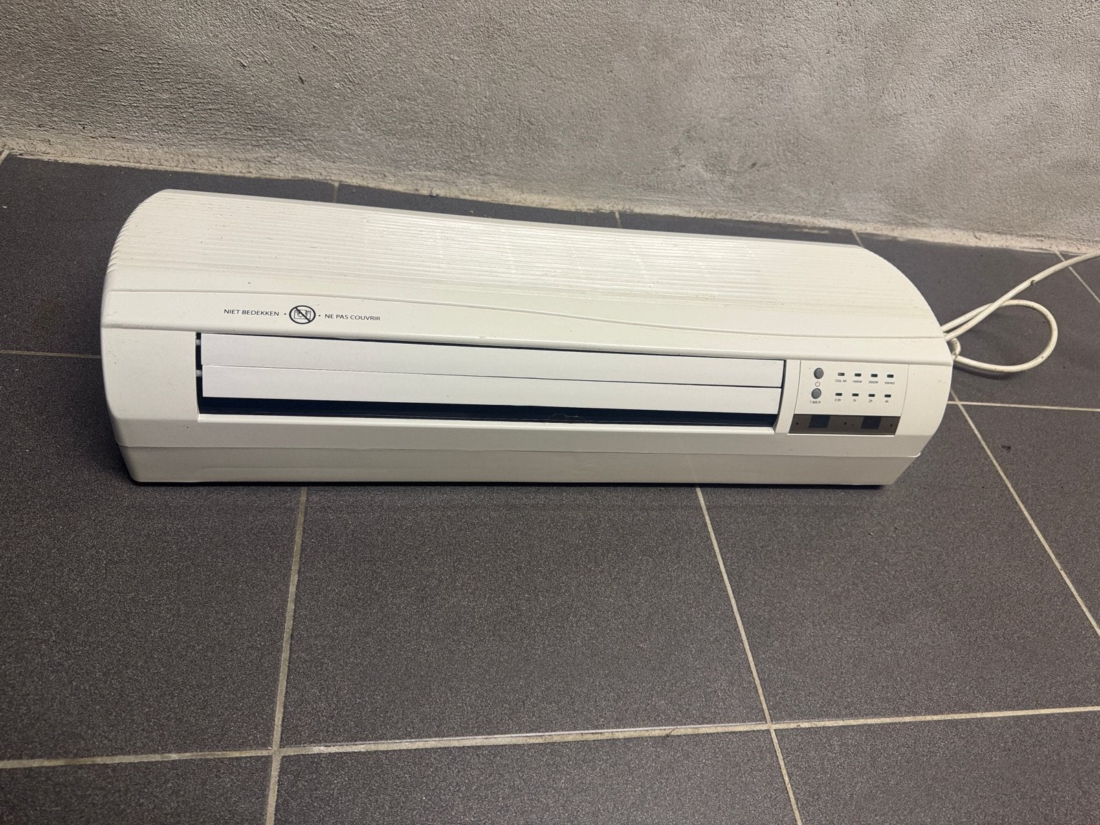 Wandventilator / airconditioning coolen en verwarmen, Elektronische apparatuur, Airco's, Ophalen, Verwarmen, Minder dan 60 m³