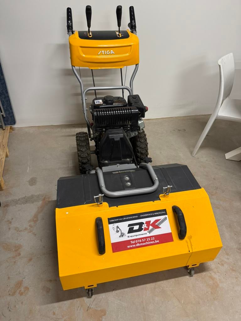 Veegmachine - borstelmachine stiga SWS800G, Ophalen, Zo goed als nieuw