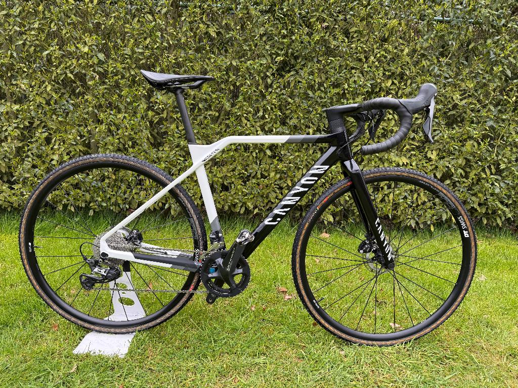 Canyon Inflite CF SL 7 – XS – Wit/zwart – mét powermeter, Fietsen en Brommers, 28 inch, 49 tot 53 cm, Zo goed als nieuw, Meer dan 20 versnellingen