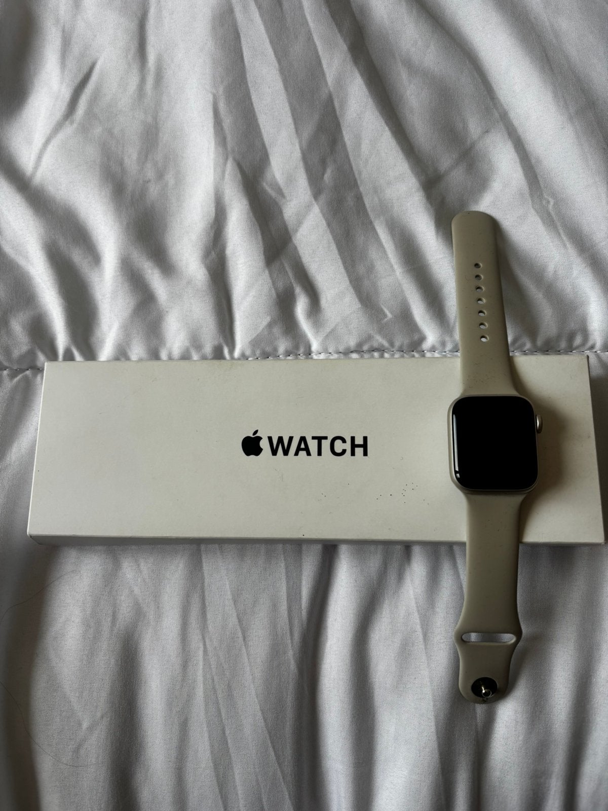Apple Watch SE 2 – 40 mm GPS – Starlight, Handtassen en Accessoires, Ophalen of Verzenden, Conditie, Zo goed als nieuw