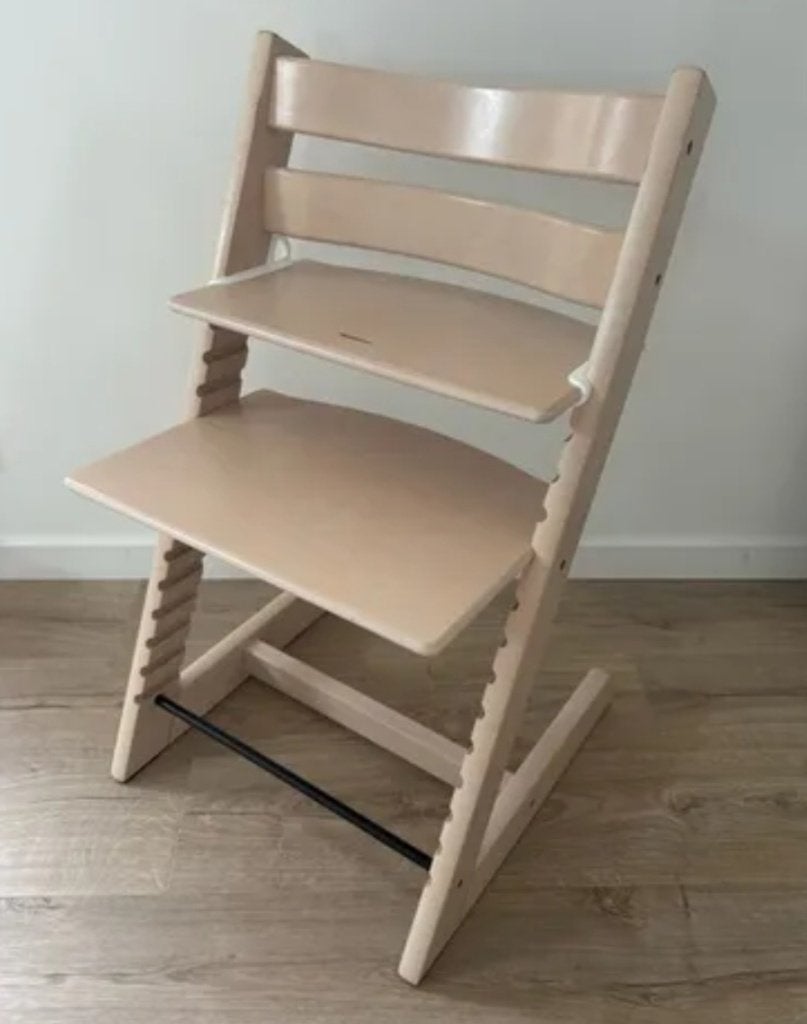 Chaise stokke tripp trapp bois blanchi, Enlèvement, Comme neuf, Chaise évolutive