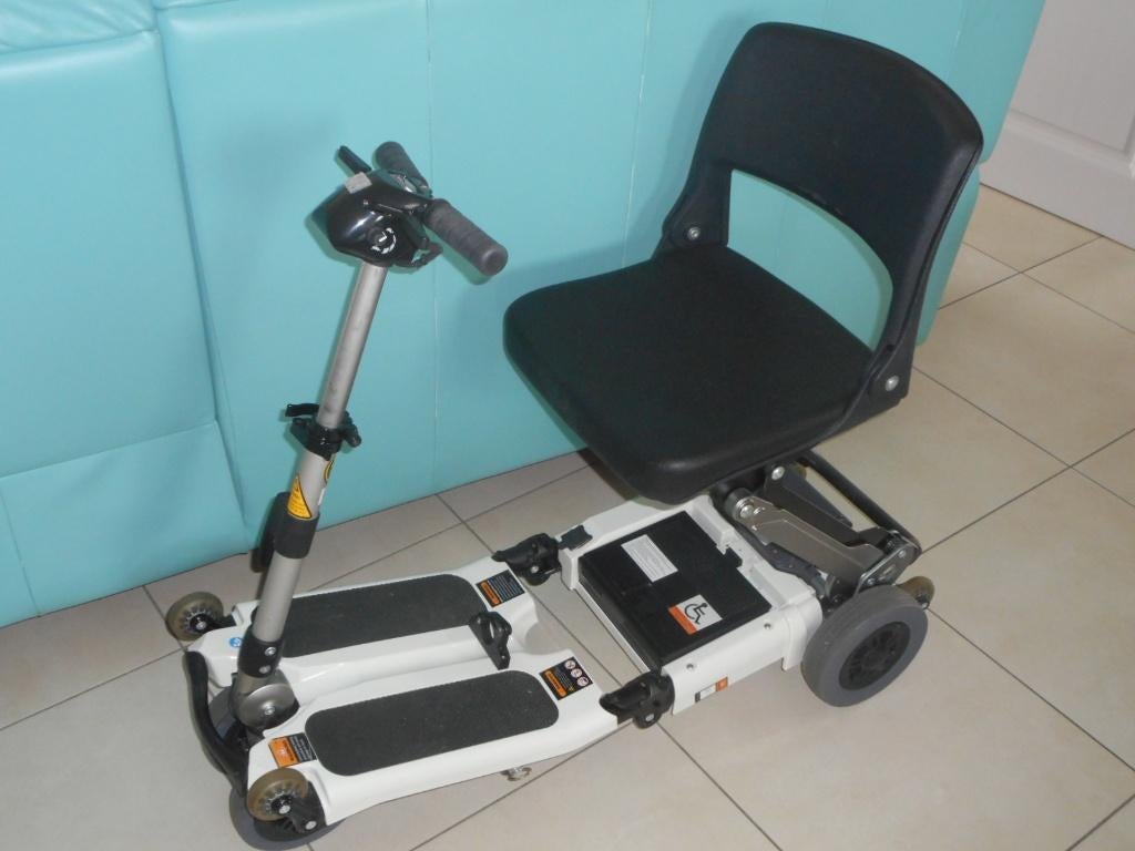 Voiturette électrique pliable, Enlèvement, Pliant, Comme neuf, Fauteuil roulant électrique