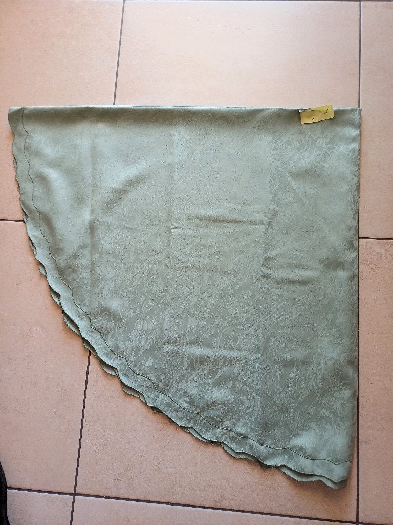 nappe ronde polyesther, Nappe, Enlèvement, Comme neuf, Polyester