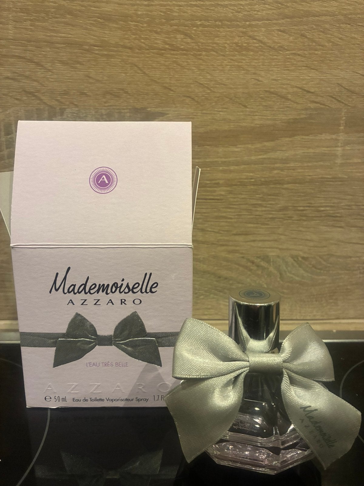 Azzaro Mademoiselle L'Eau Très Belle EDT 50ml (Disc), Ophalen of Verzenden, Zo goed als nieuw
