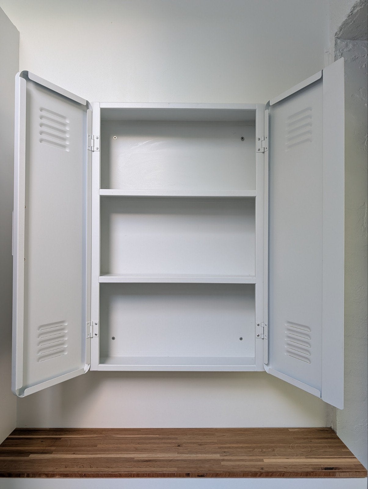 Armoire métallique Hiba - idéale pour les toilettes ou la sa, Enlèvement