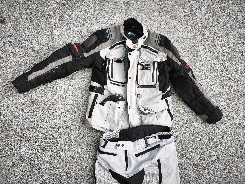 Combi Moto, Motos, Seconde main, Ensemble, RICHA, Enlèvement