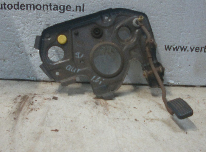 GASPEDAAL AUTOMAAT Opel Kadett E (33 / 34 / 43 / 44) (CY), Auto-onderdelen, Interieur en Bekleding, Gebruikt, Opel, Opel Automobile GmbH