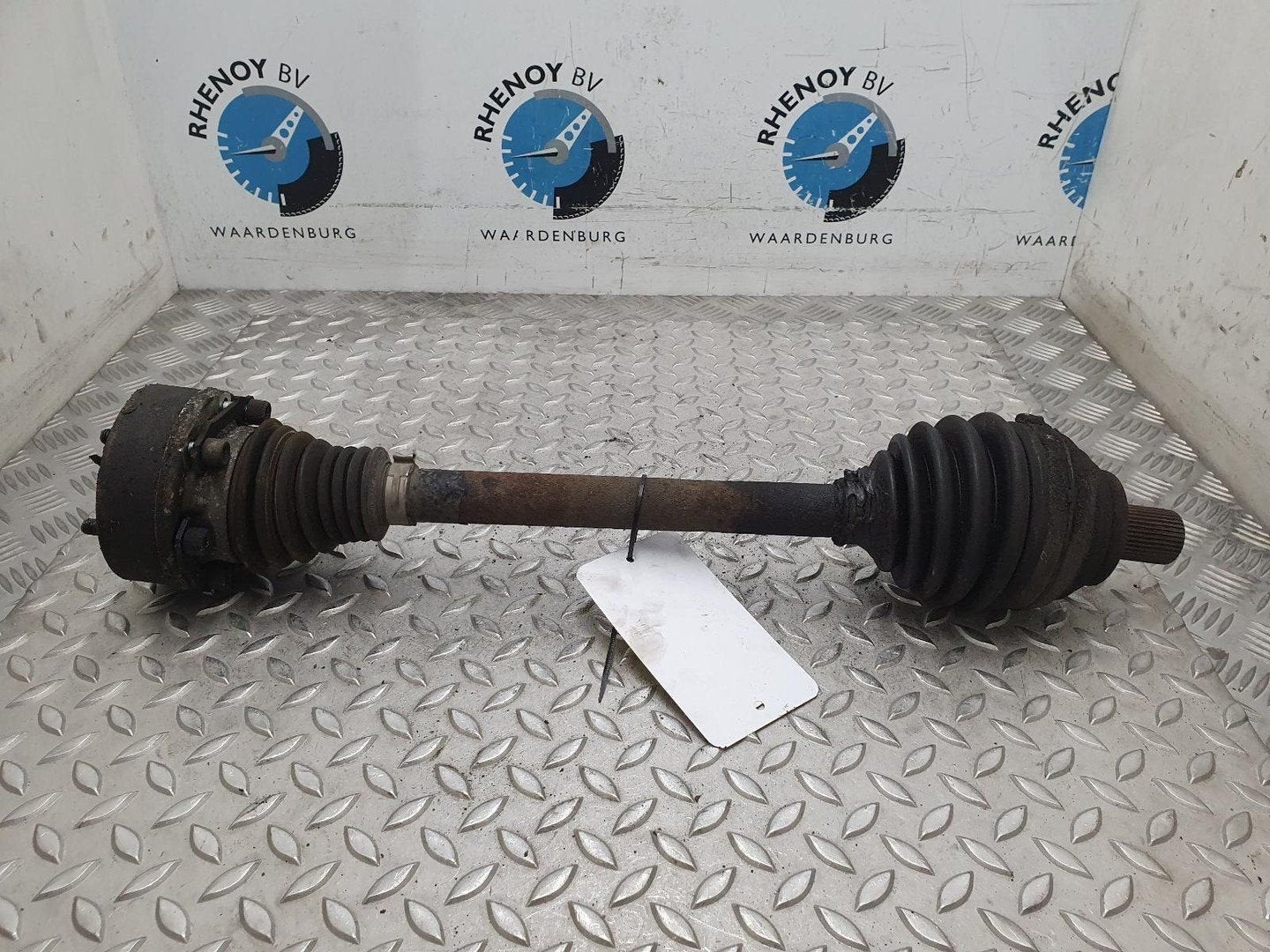 VOLKSWAGEN PASSAT 2.0 FSI Highline  AANDRIJFAS L 2006, Autos : Pièces & Accessoires, Commande, Utilisé, ARN reconnu, Stiba membre