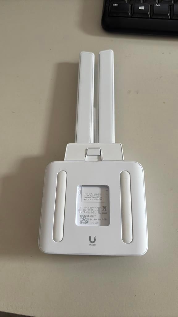 Unifi mobile router, Informatique & Logiciels, Points d'accès, Enlèvement, Comme neuf