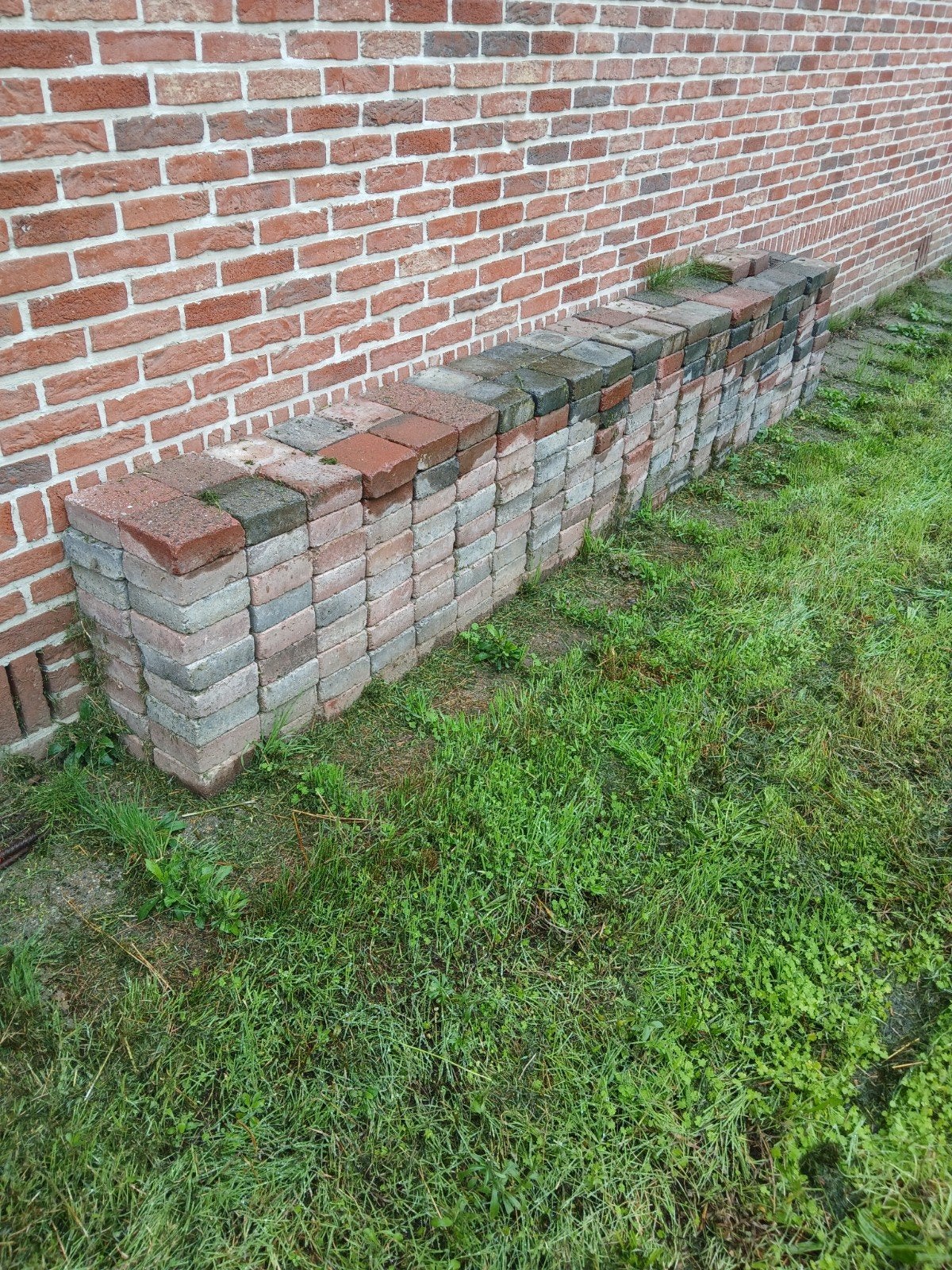 362 klinkers is goed voor  8,15 m2, Tuin en Terras, Ophalen, Klinkers