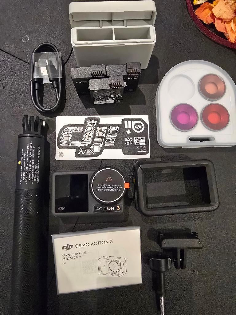 caméra vidéo, DJI Action pro 3, full set, TV, Hi-fi & Vidéo, Caméscopes numériques, Carte mémoire, Caméra, Comme neuf, Enlèvement