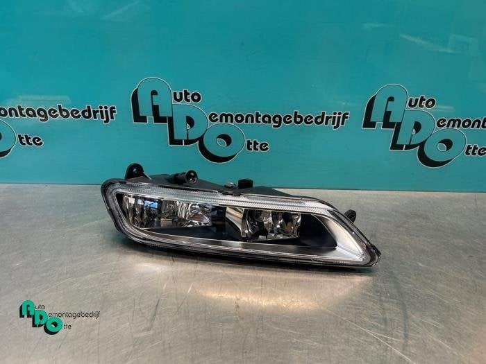 Mistlamp links-voor van een Volkswagen Passat (Passat 10-), Auto-onderdelen, Verlichting, Volkswagen, Nieuw, Ophalen of Verzenden