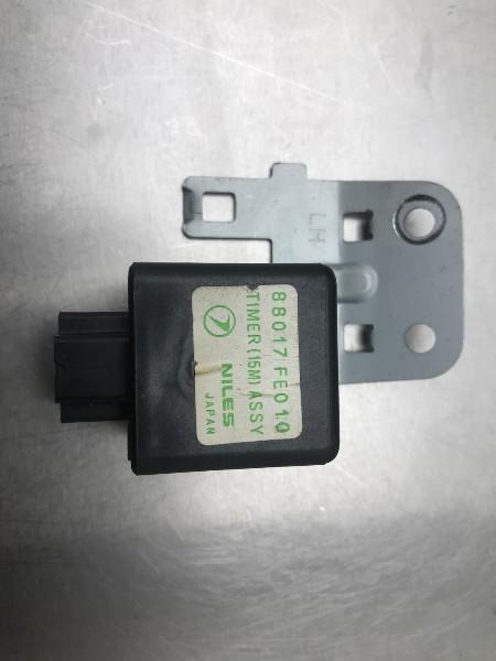 DIVERS RELAIS Subaru Impreza II Plus (GG) (|88017FE010|), Utilisé, Subaru