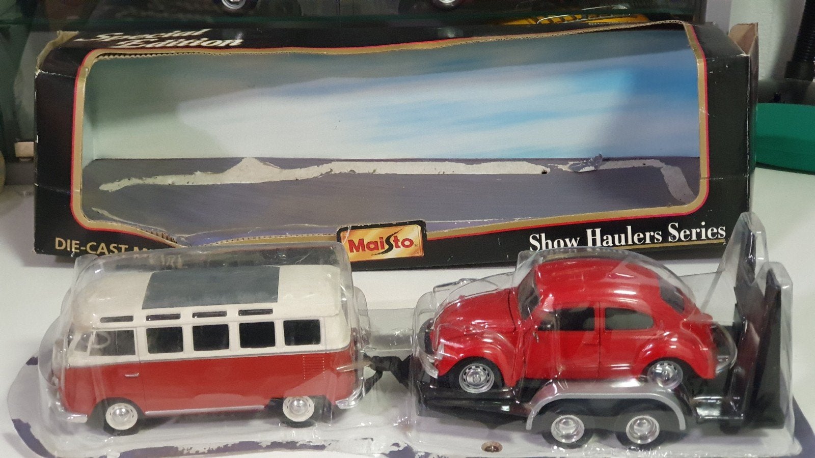 Autobus VW T1 1/25 + Coccinelle + remorque (N 1478), Enlèvement ou Envoi, Maisto