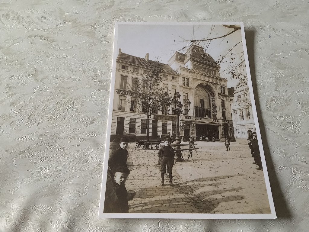 Carte postale Gand avec les grands entrepôts de Vooruit 1900, Enlèvement ou Envoi