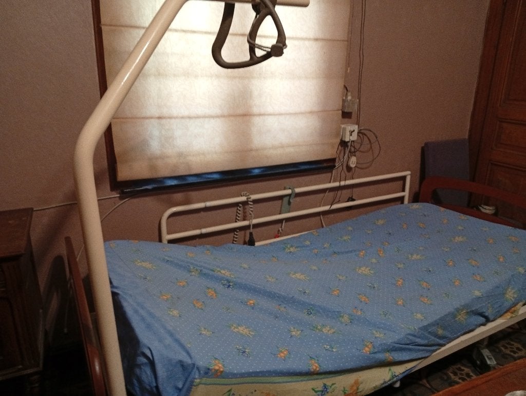 Lit médicalisé électrique, Divers, Enlèvement, Utilisé