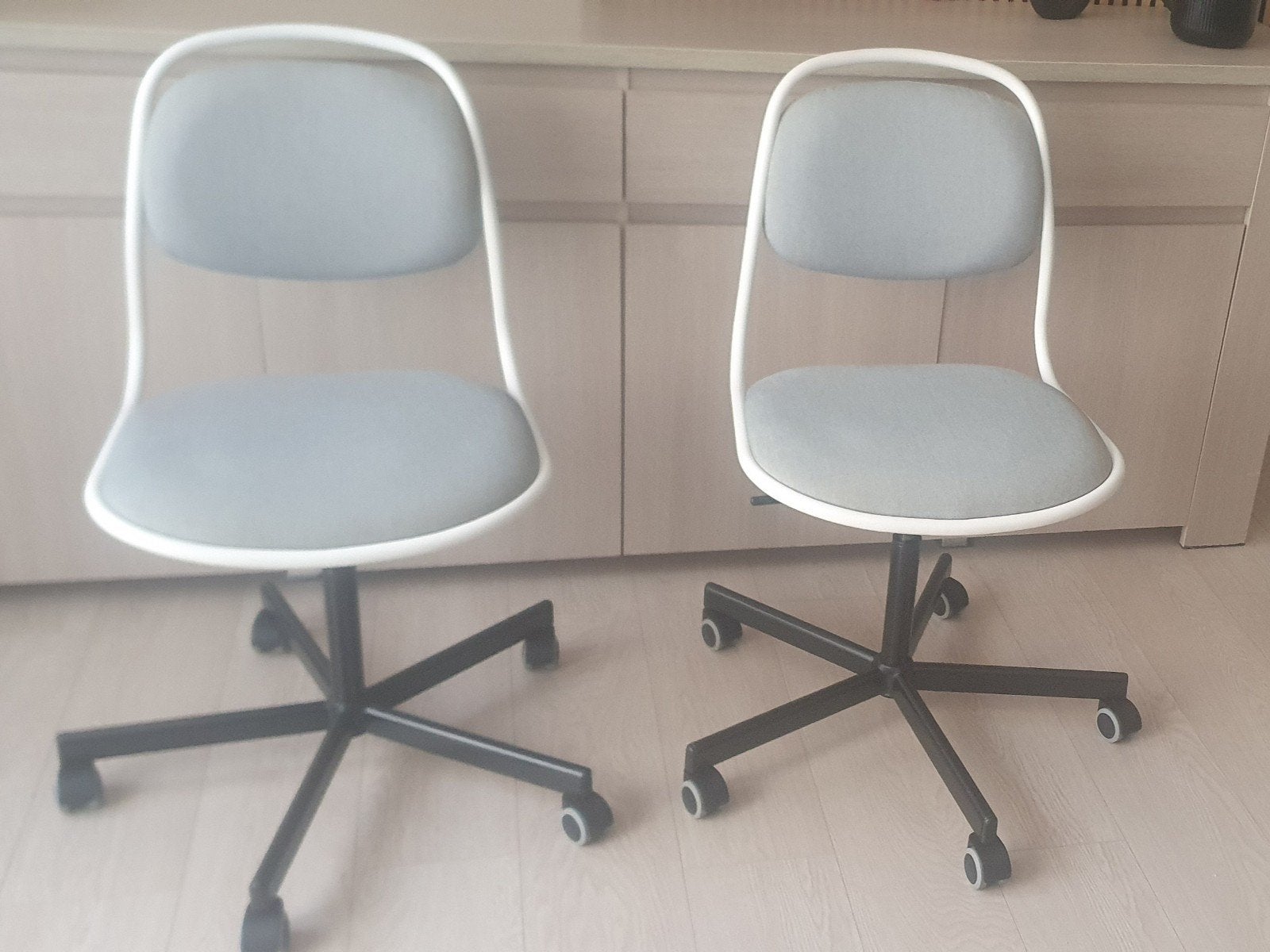 ikea bureaustoelen, Maison & Meubles, Chaises de bureau, Comme neuf, Gris, Enlèvement