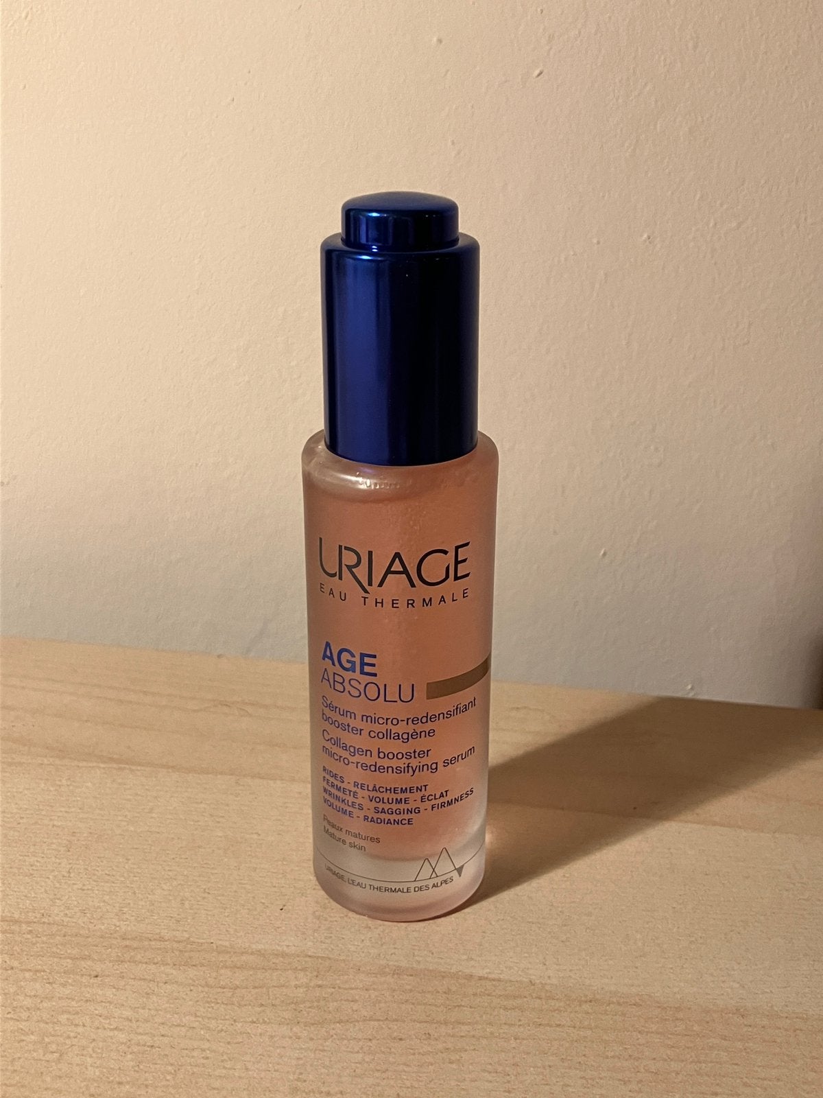Uriage Age Absolu Collageen Booster Serum 30 ml – nieuw, Handtassen en Accessoires, Uiterlijk | Gezichtsverzorging, Ophalen of Verzenden