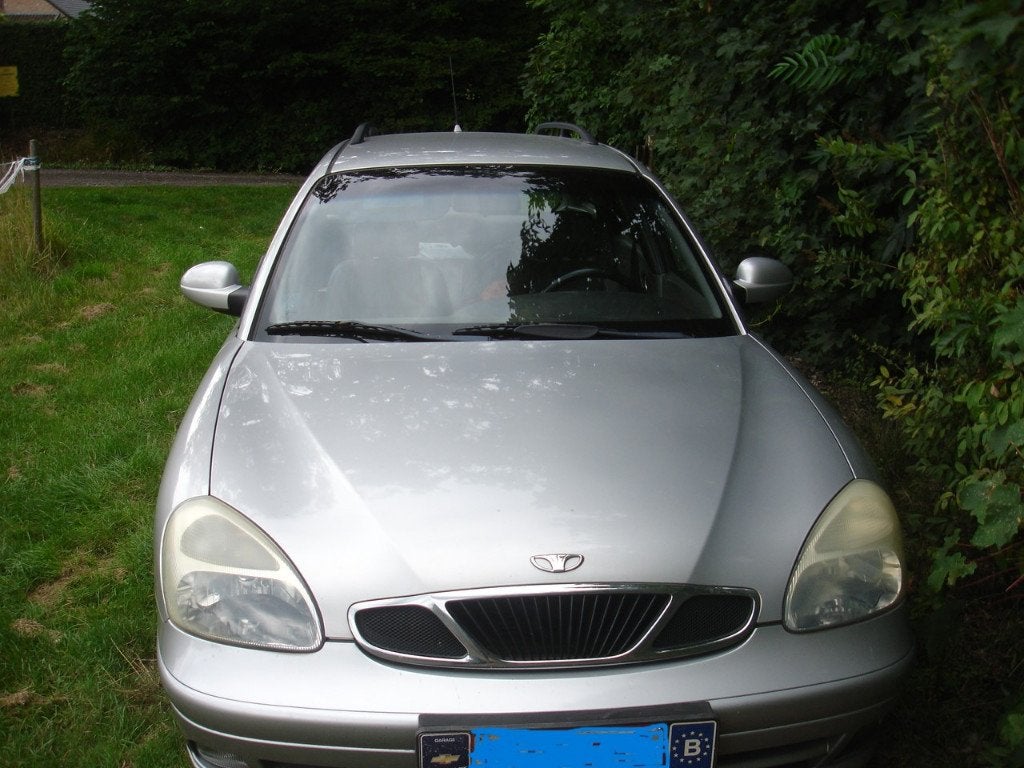 daewoo nubira break LPG bouwjaar 2000  mag weg voor 600 euro, Auto's, Leder, Particulier, Nubira, Break