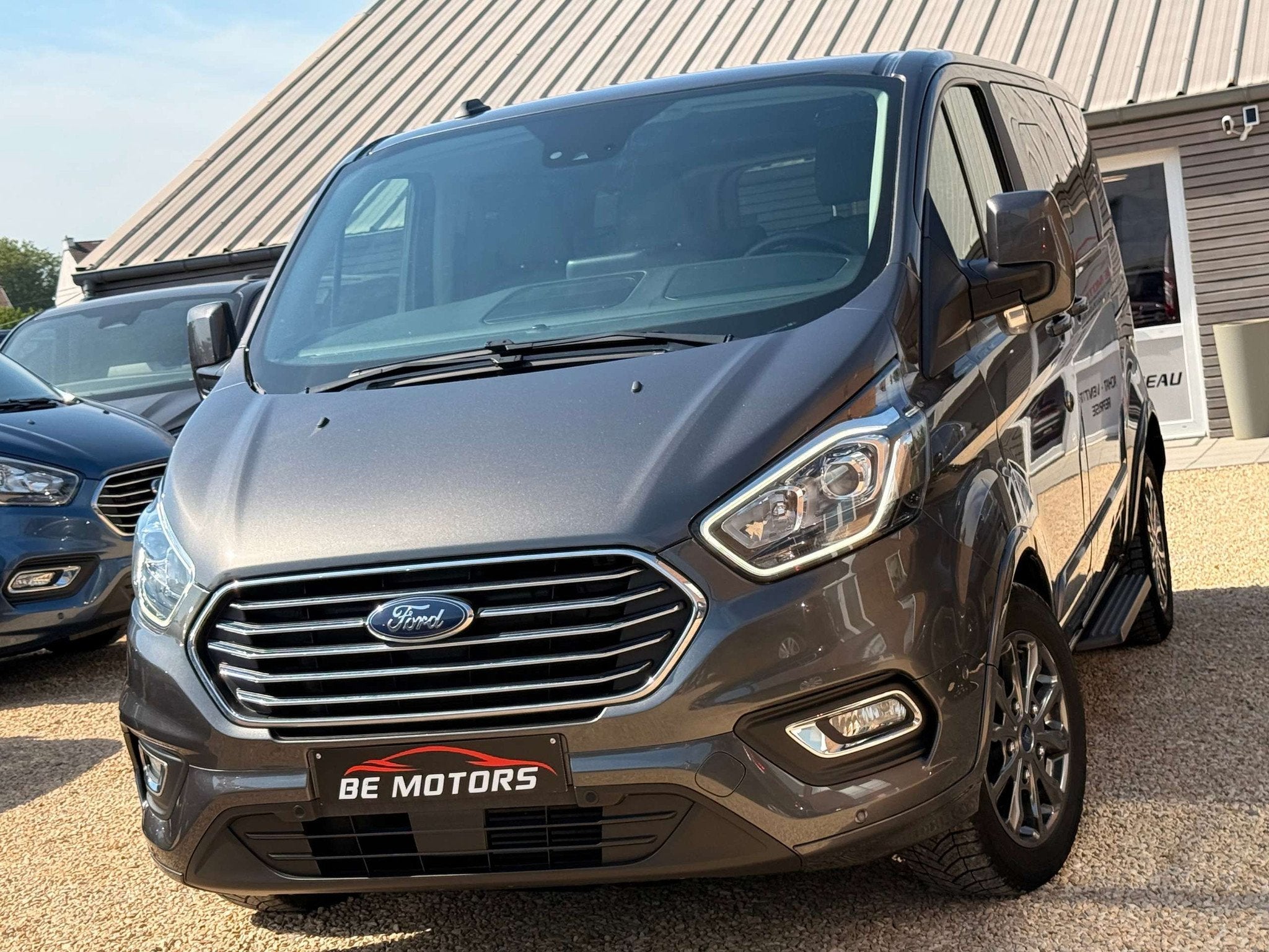 Ford Tourneo Custom 2.0 TDCi 131 CV L1 Titanium X / 9 PLACES, Autos, Ford, Entreprise, Achat, Autres modèles, Adapté aux personnes handicapées