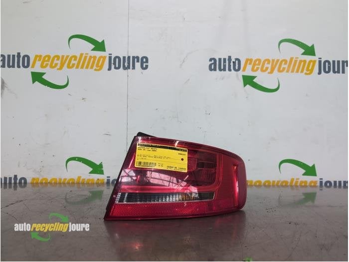 Feu arrière droit d'un Audi A4, Autos : Pièces & Accessoires, -, -, 3 mois de garantie, Audi