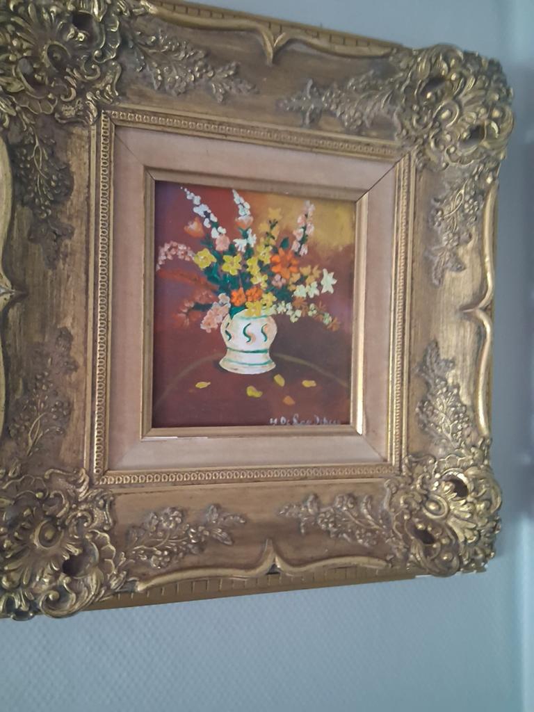 Klein schilderijtje met mooie omlijsting bloemen, Ophalen