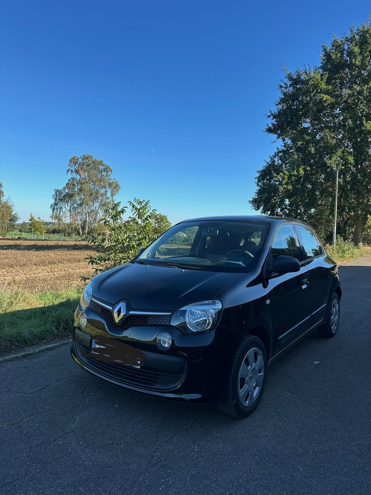 Renault Twingo, benzine, +/- 28000 km, Autos, Euro 6, Boîte manuelle, Entretenue par le concessionnaire, Noir