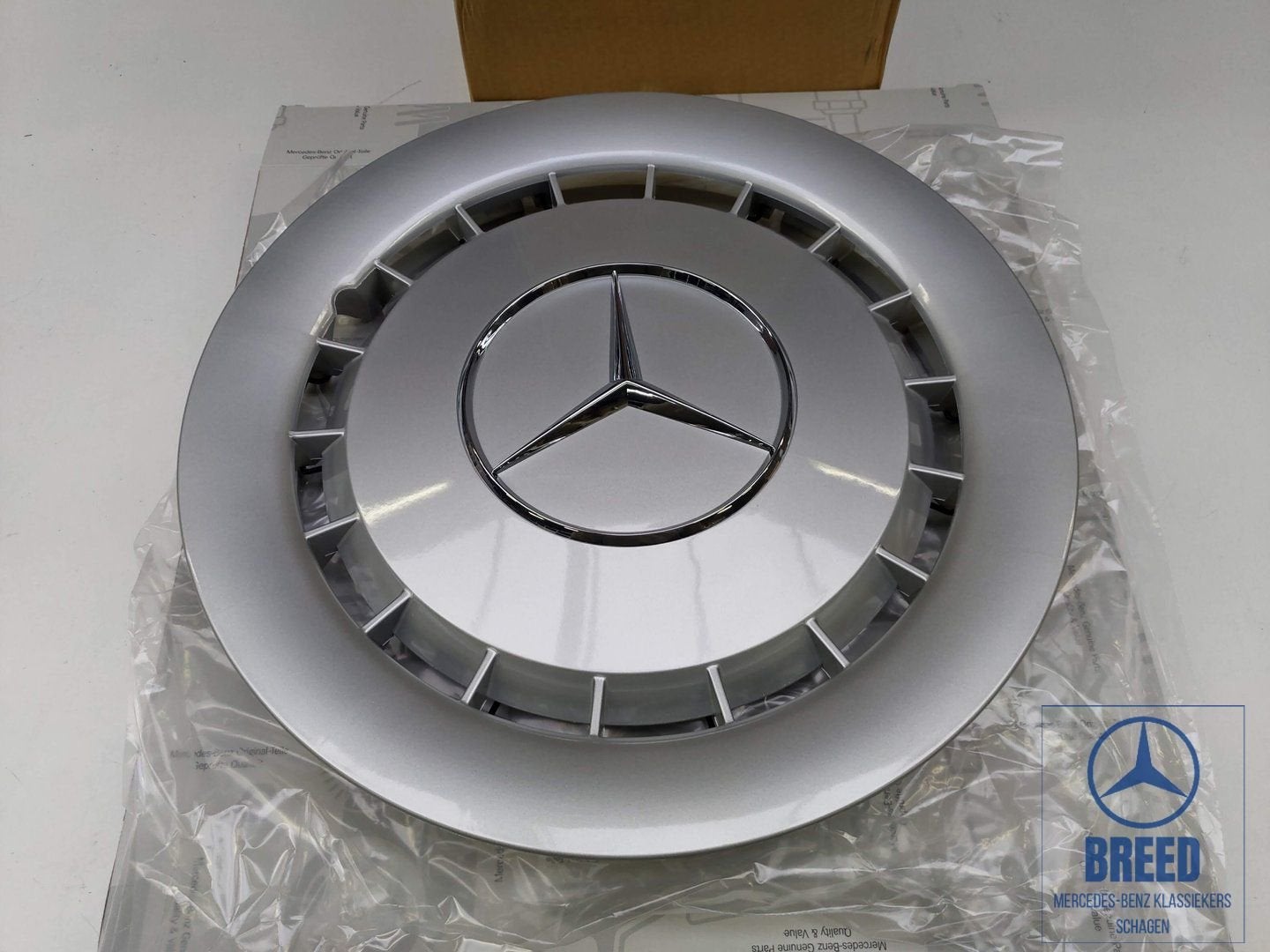 NOS set wieldoppen 14" voor Mercedes-Benz W126 1e serie, Neuf, -, -, -