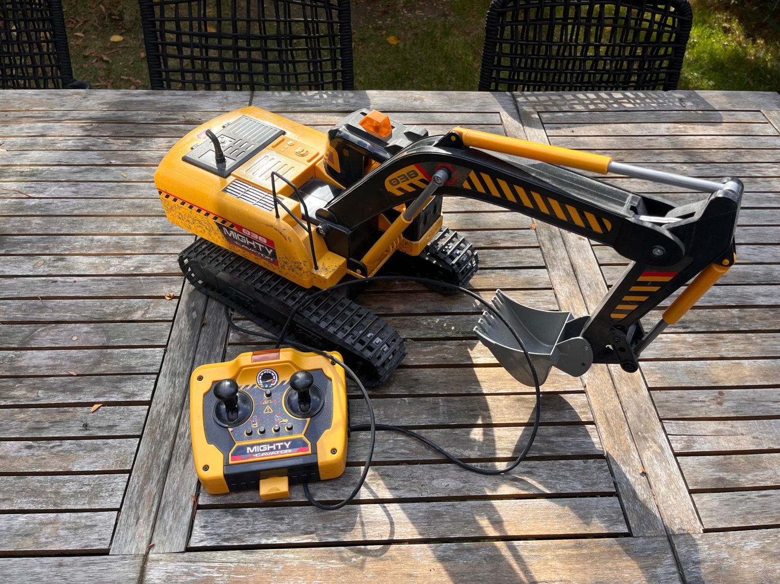 Excavatrice Bruder, Enlèvement, Utilisé, Télécommande