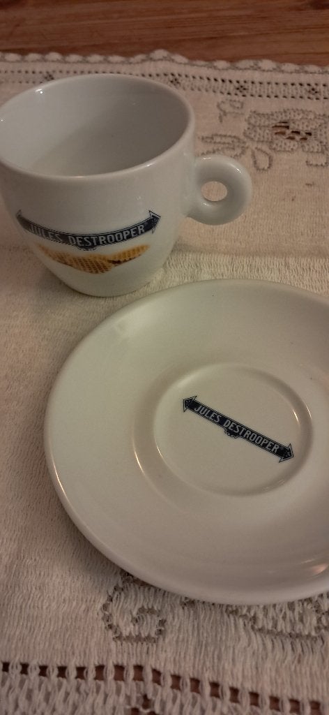 Kopje en schoteltje limited edition, Ophalen, Nieuw, Porselein, Kop en/of schotel