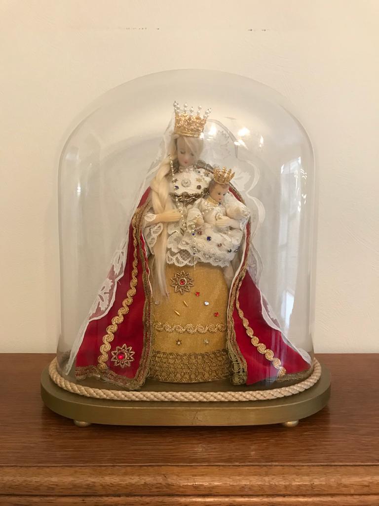 Madonna onder glazen stolp, Antiek en Kunst, Ophalen