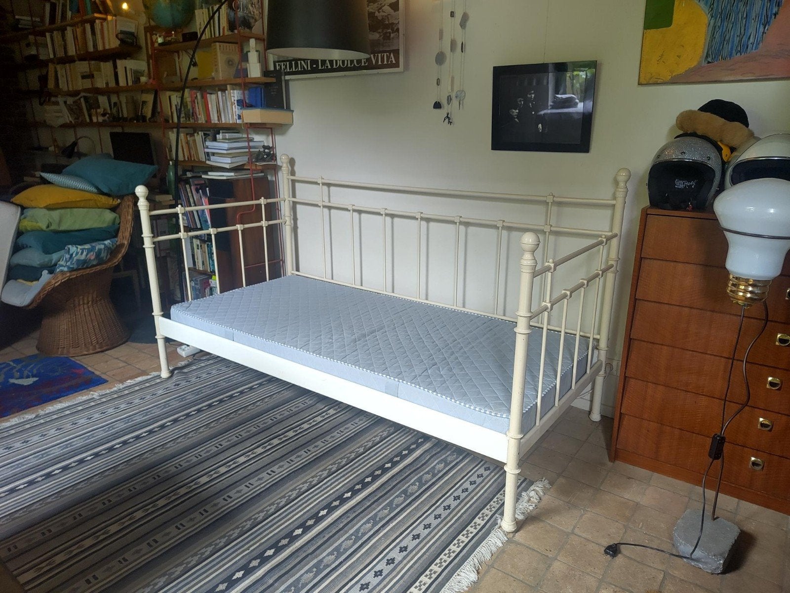 lit - banquette - canapé - en acier blanc, Maison & Meubles, 100 cm, 210 cm, Une personne, Enlèvement