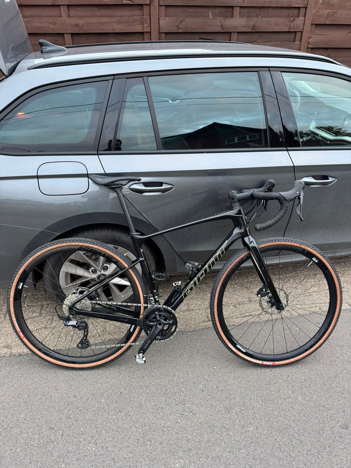 Giant Revolt 2 advanced 2024 gravelbike, Ophalen, Zo goed als nieuw, Carbon, Giant