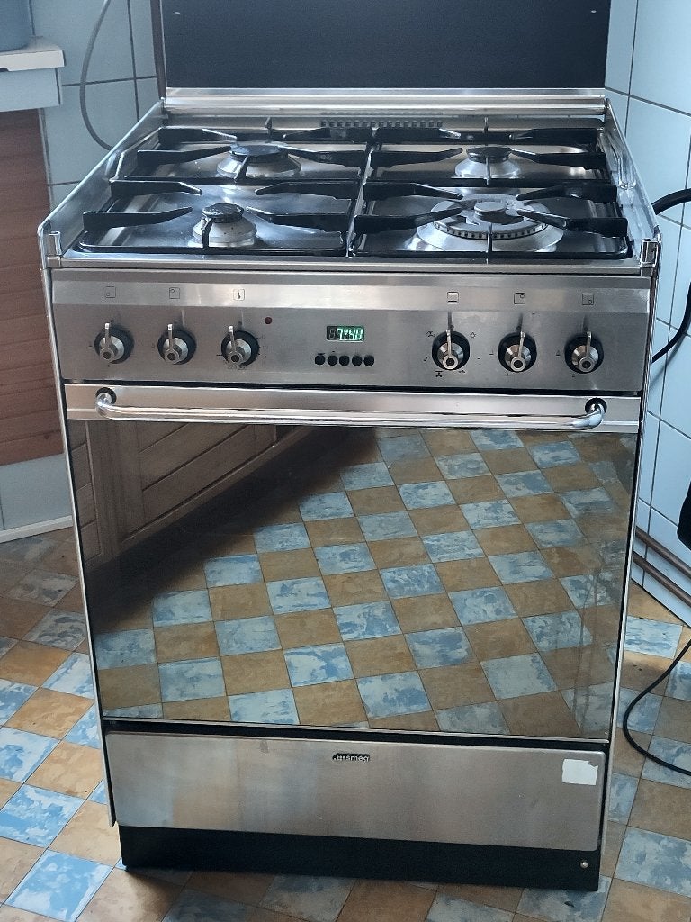 Cuisinière Smeg — mixte 4 feux gaz + four électrique, inox, Gaz, 85 à 90 cm, 4 zones de cuisson, Enlèvement