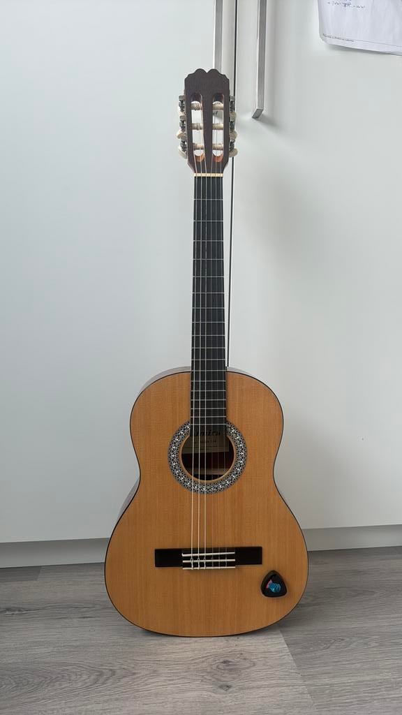 Admira alba 3/4 gitaar, Muziek en Instrumenten, Ophalen, Zo goed als nieuw