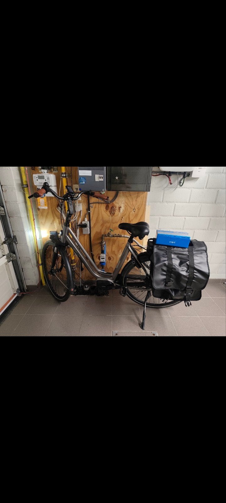 Elektrische damesfiets Stella (Shimano Steps middenmotor), Fietsen en Brommers, Zo goed als nieuw, 47 tot 51 cm, 50 km per accu of meer