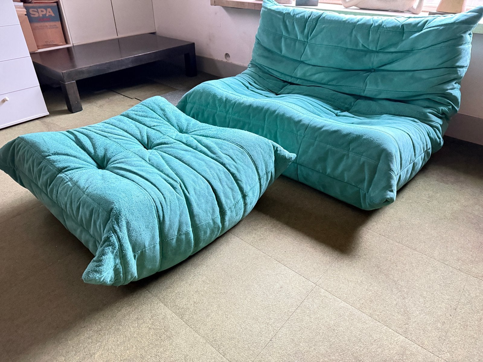 2 zit + poef ORIGINELE Ligne Roset Togo in groene Alcantara, Ophalen, Overige materialen, Tweepersoons, 75 tot 100 cm