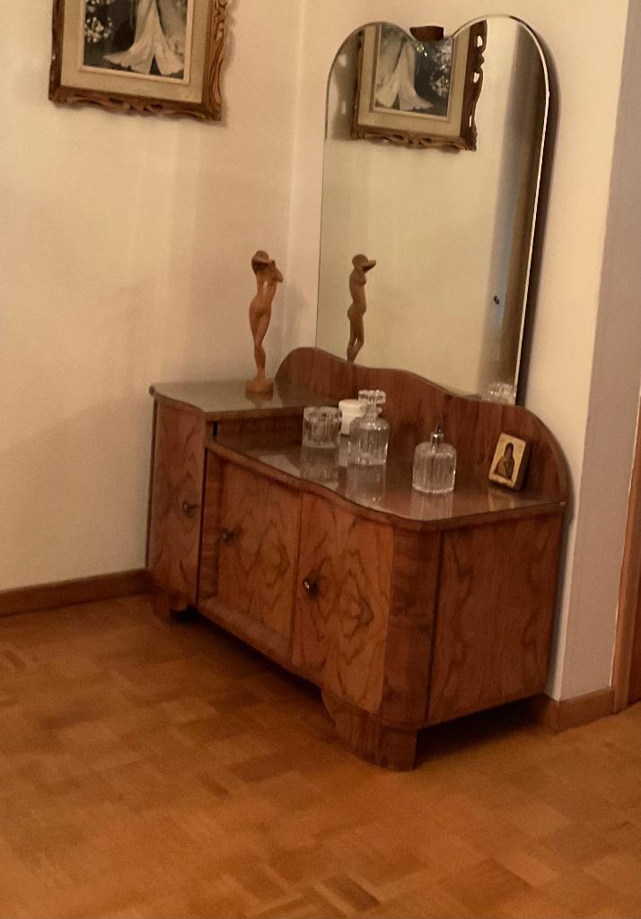 Slaapkamer vintage, Enlèvement