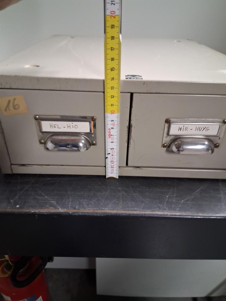 Vintage metalen opbergkast, Huis en Inrichting, Ophalen