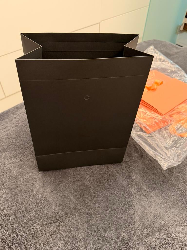 Inpakzakjes, Diversen, Cadeaupapier, Ophalen, Zo goed als nieuw